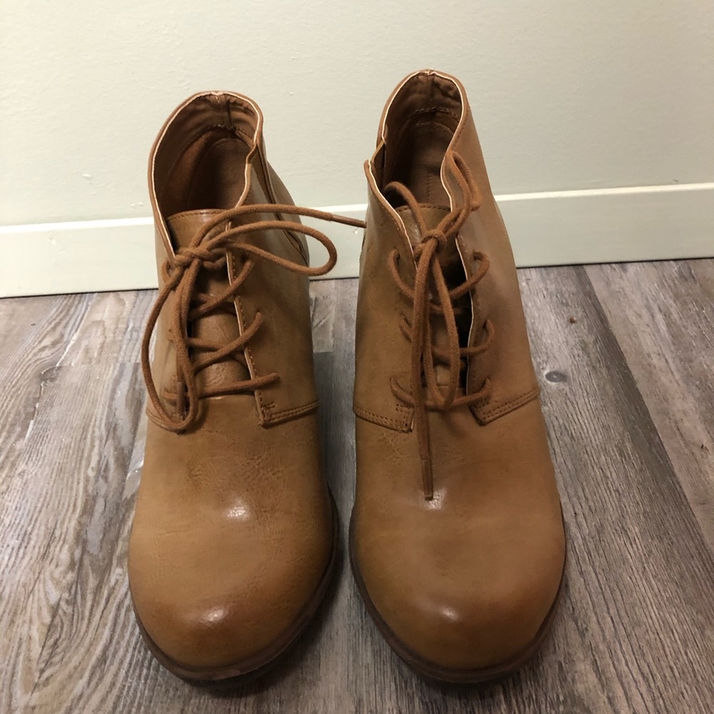 Torrid Bootie Lace Up Camel Boot Wedges Size 9